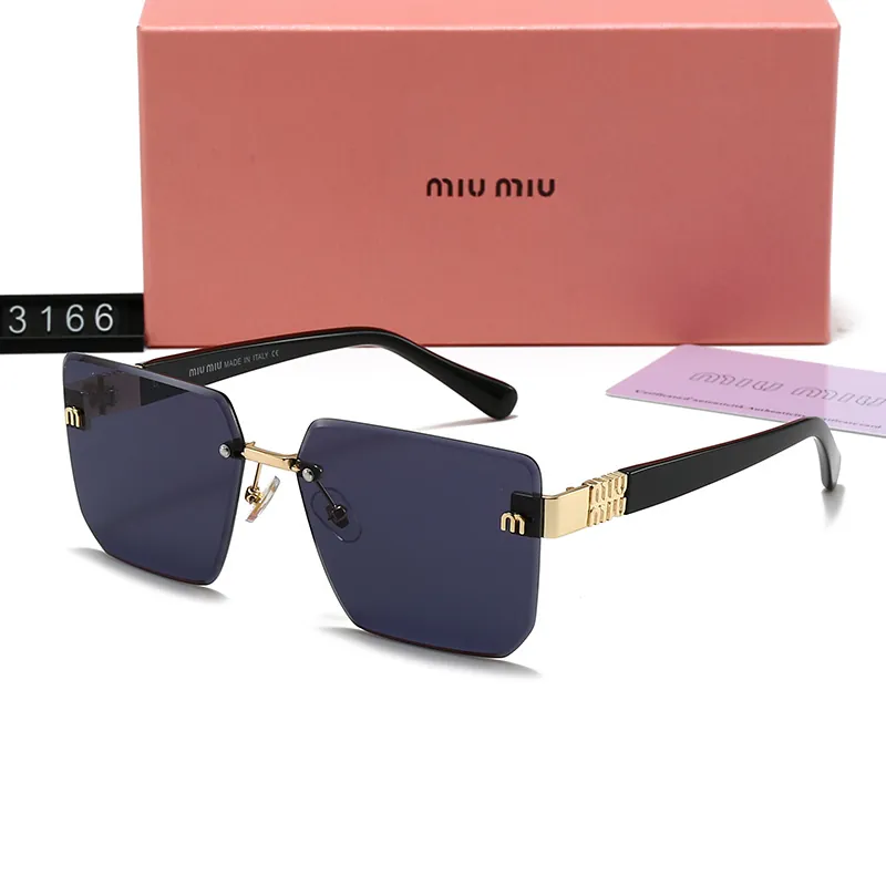 MIU MIU